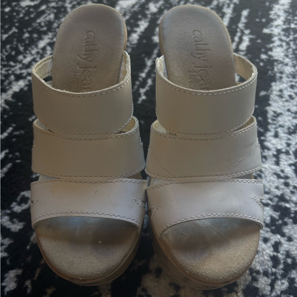 Cathy Jean White Mules with Ergonomic Design